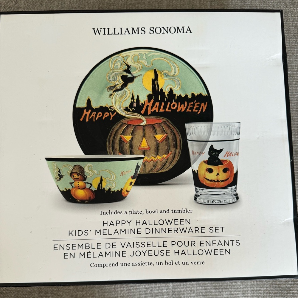 Williams Sonoma Halloween Kids Dinnerware Set